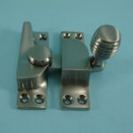 Straight Arm Fastener - Old Beehive Knob - Non-Locking