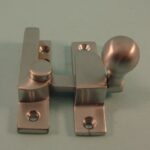 Straight Arm Fastener - Brass Ball Knob - Non-Locking