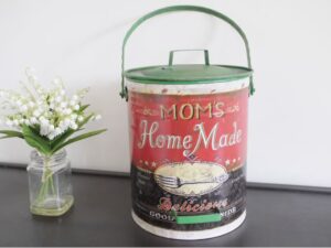 Mom's Tin
