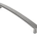 Ribbed Pull Handle