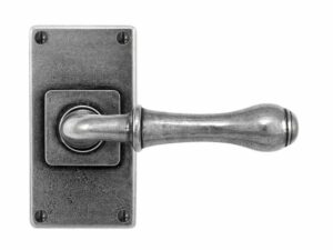 Derwent Lever Door Handle On Jesmond Short Latchplate - Sprung