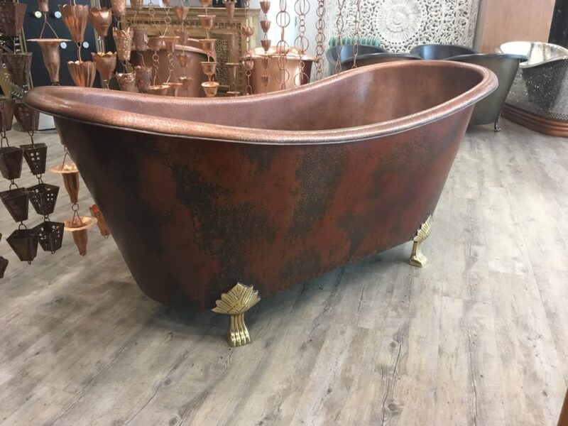 Double Slipper Bath with Hammered Brass Feet